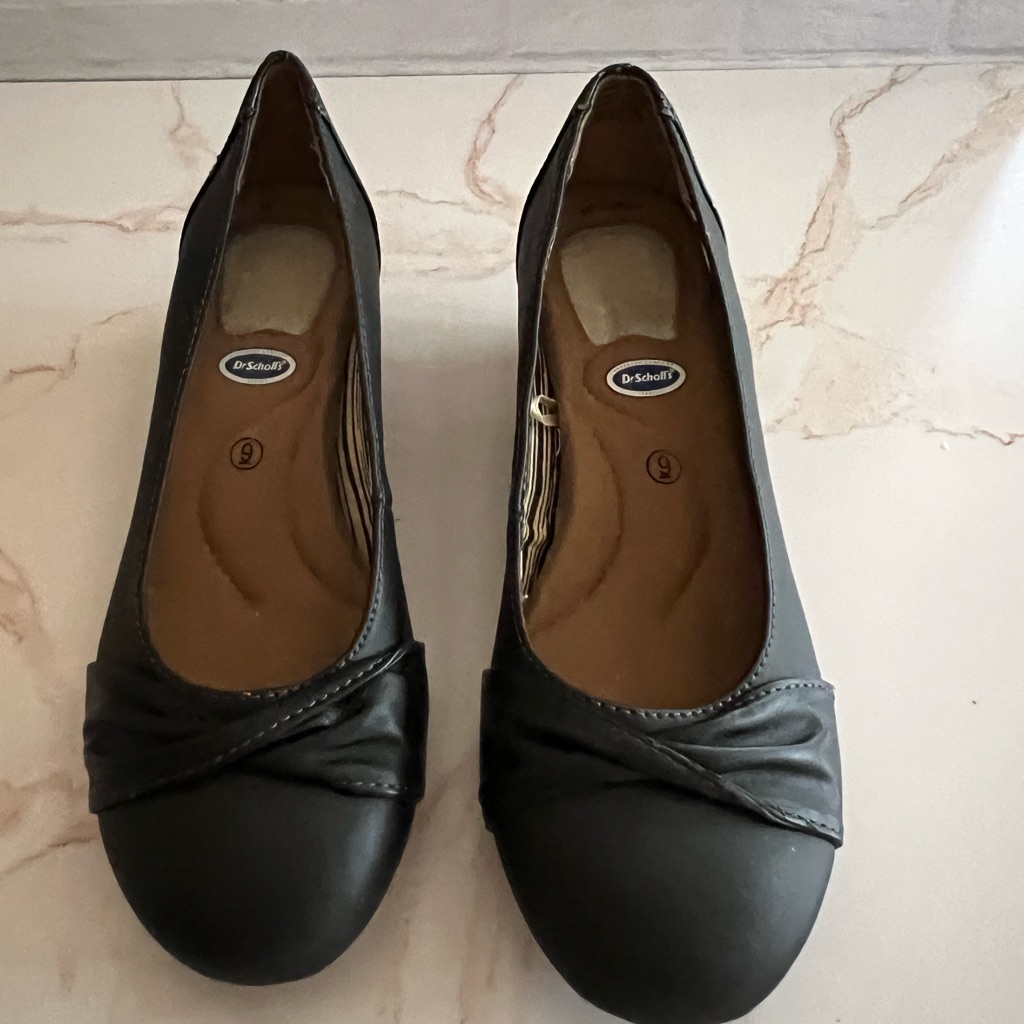 Brand New Dr Sholls Shoes For Women